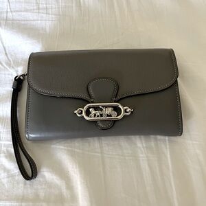 Coach wristlet, Crossbody, chain bag, smooth and pebble, leather, color gray